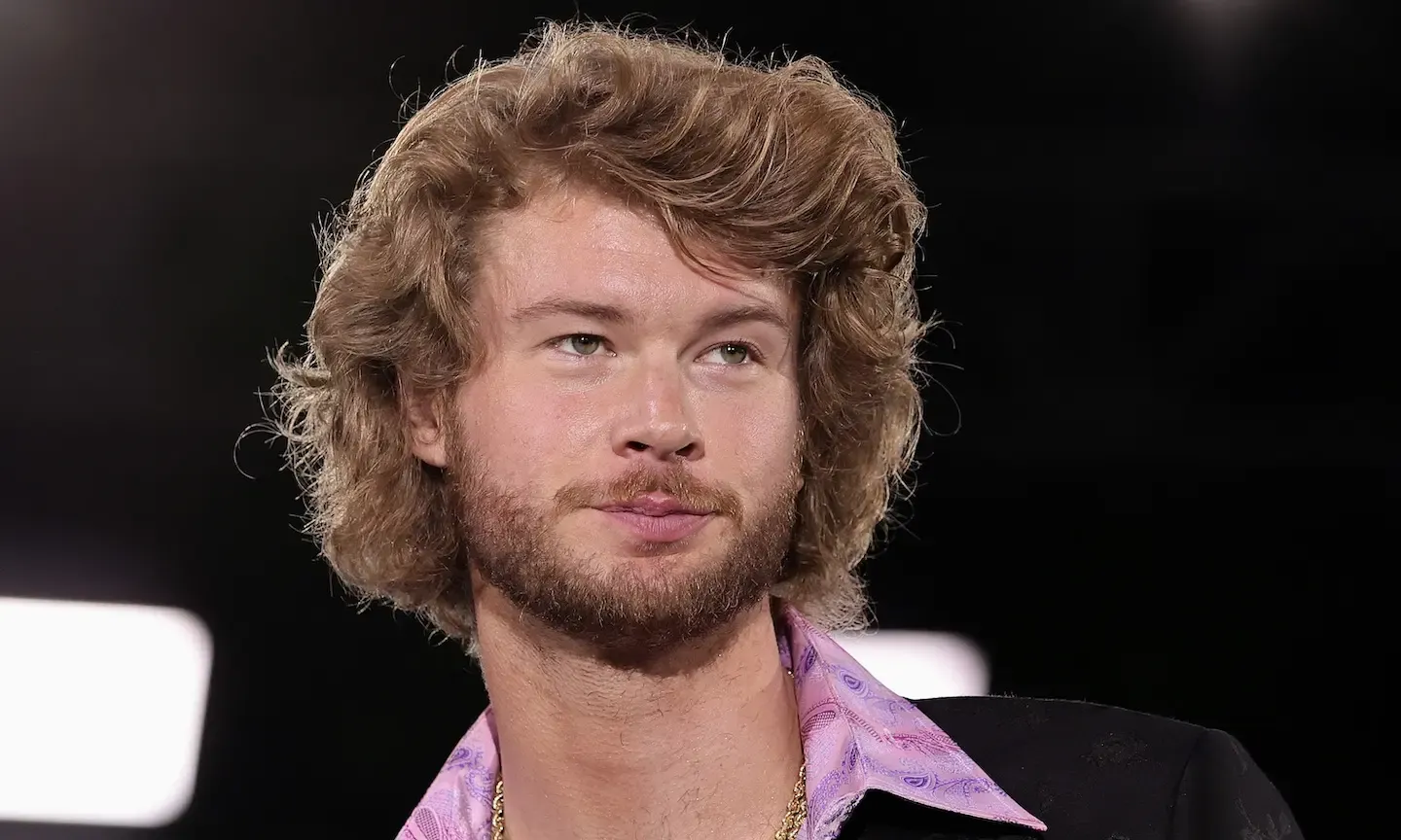 hCelebritys_Diversified_Investments