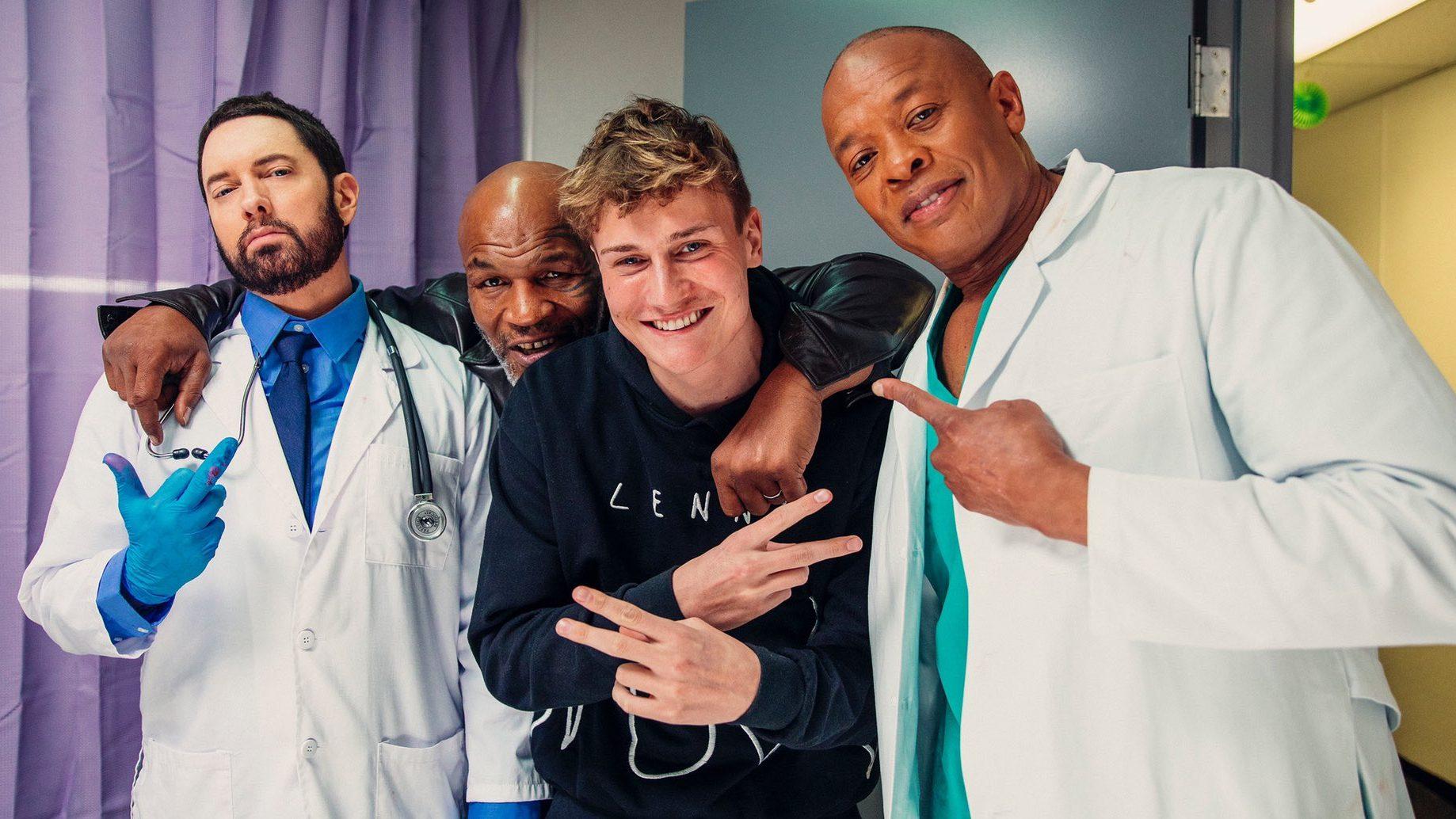 kkComparison_with_Industry_Peers