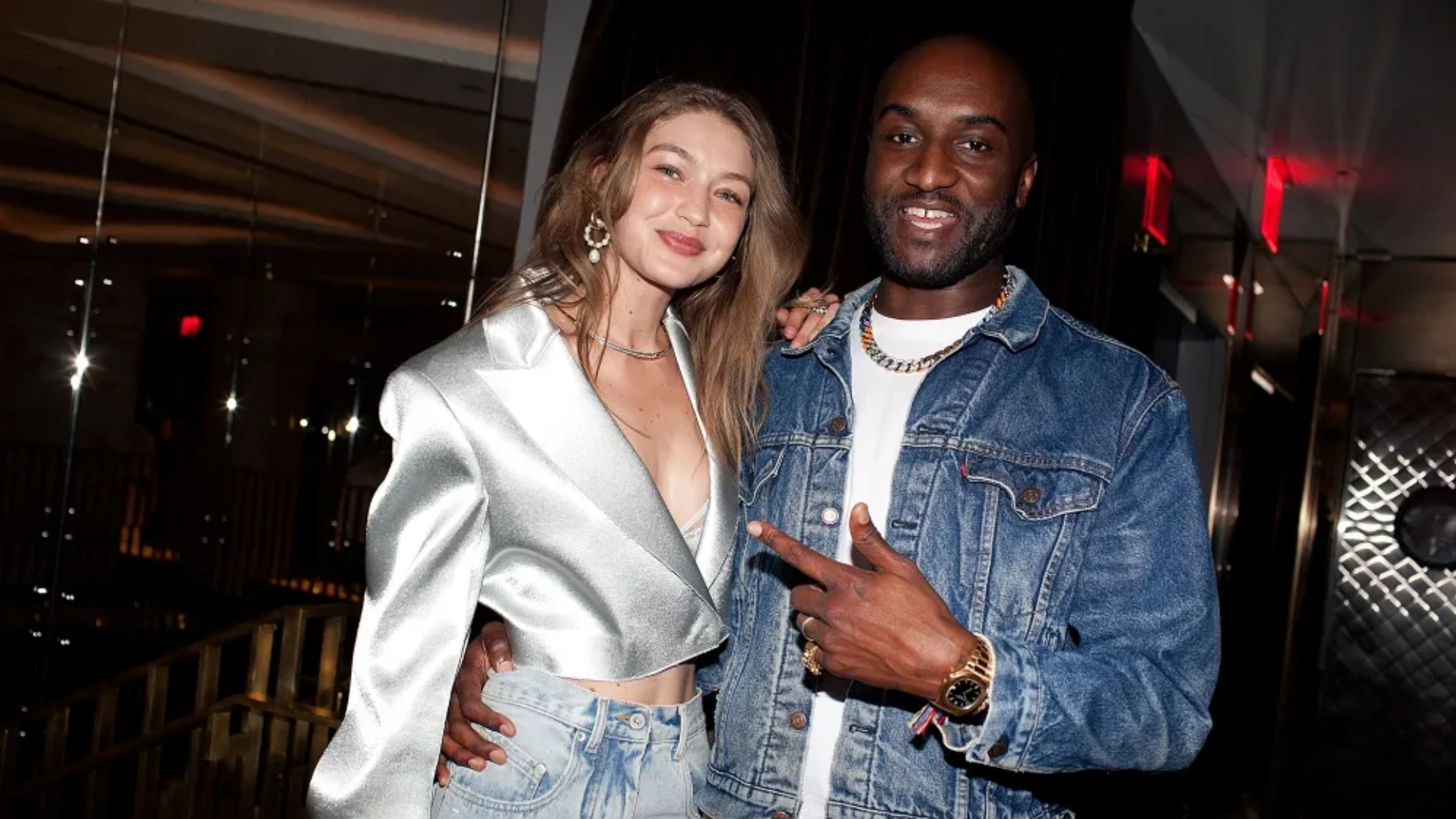 s-Comparison_with_Industry_Peers